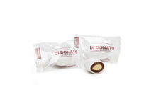 Carica l'immagine nel visualizzatore di Gallery, Viennesi mandorla al latte - Bianco - Incartati