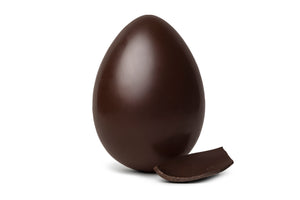 Uovo di cioccolato fondente  con granella di cacao